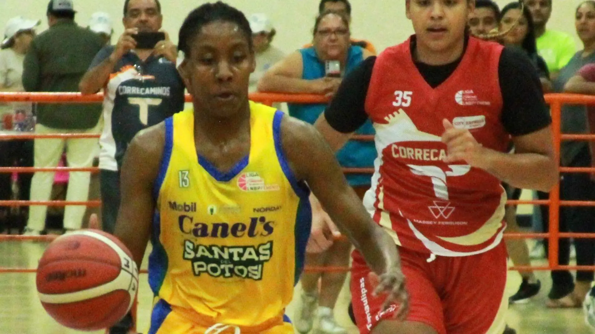 Santas vs Correcaminos (3)